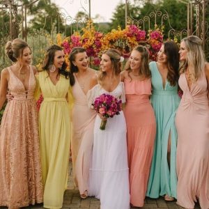 6 cores de vestidos para madrinhas arrasarem
