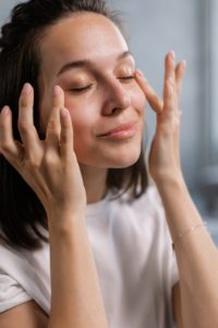 Sckin Care: o que é? Saiba como aderir essa rotina de cuidados