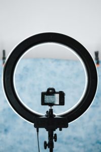 5 dicas para arrasar tirando fotos sozinha