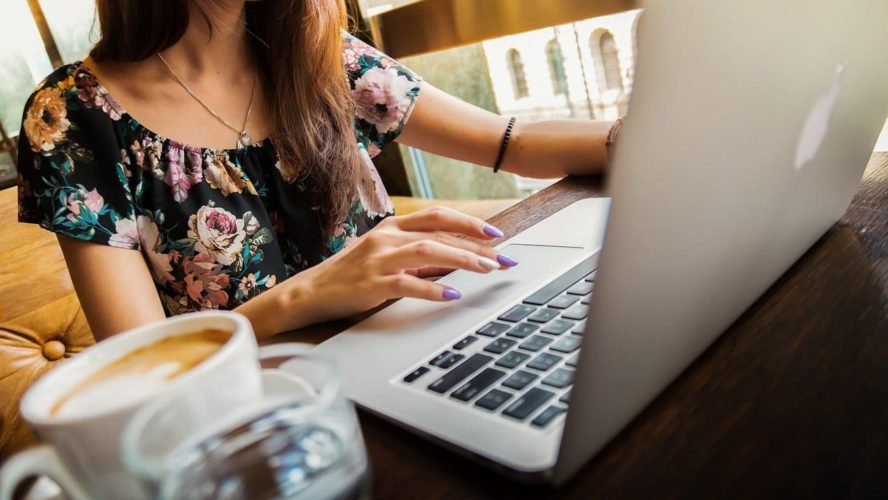 Saiba o que analisar ao comprar sapatos pela internet